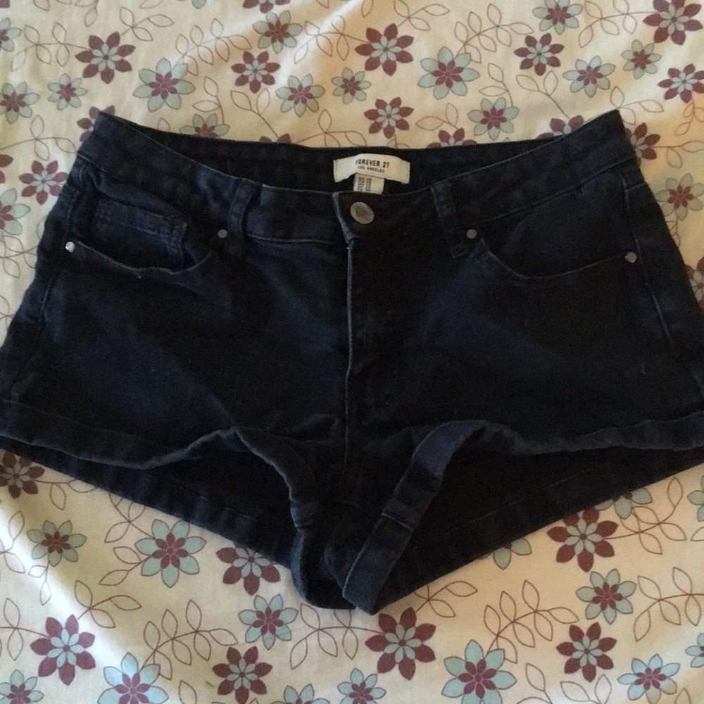 Forever 21 Black Jean Shorts Size 28